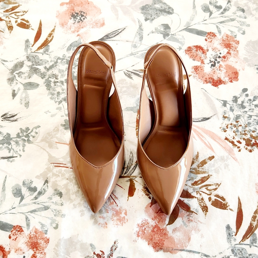 Gianni Bini Tan Nude Thick heel Slingbacks